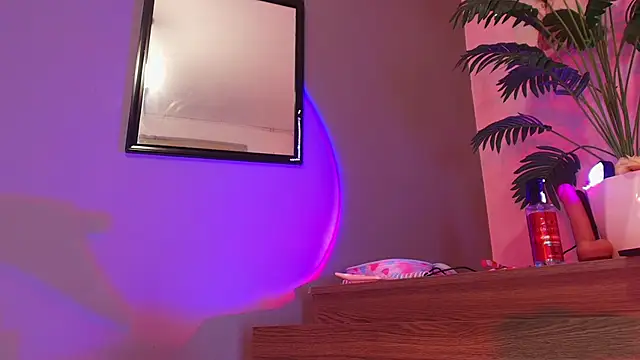 adara_johnson__ webcam