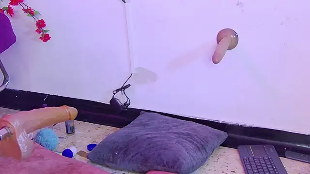 Daliana_Gounbolt webcam