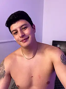 Goldenknight33 webcam