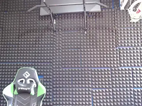 Mr_Lollipop77 webcam