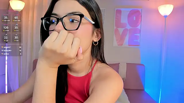 MarianaaDooll webcam