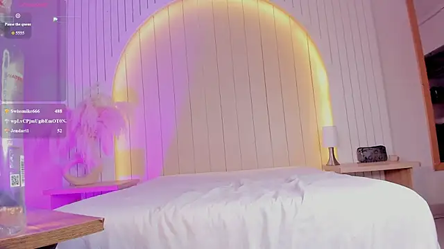 ALICESANDOVAL webcam