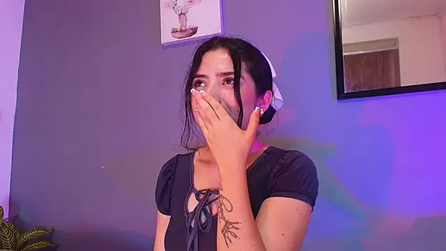 adara_johnson__ webcam