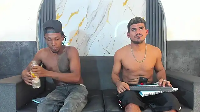 Latins_on_fire webcam