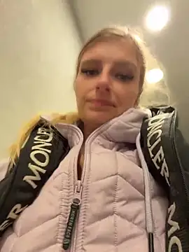 betsy - Betsy's free webcam - UK Sex Cams