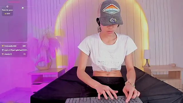 ALICESANDOVAL webcam