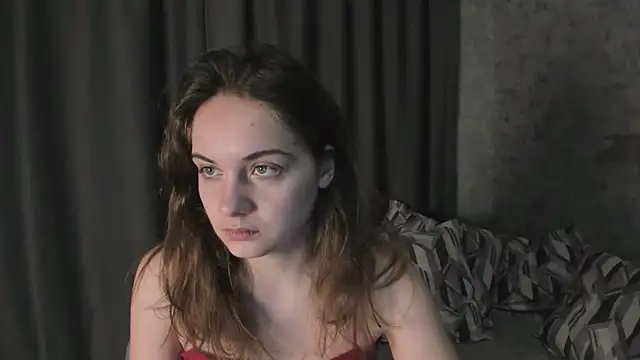 KristinaLoison live sex cam