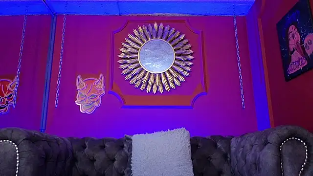 Julieta_Russell webcam