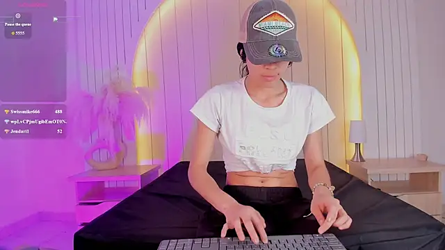 ALICESANDOVAL webcam