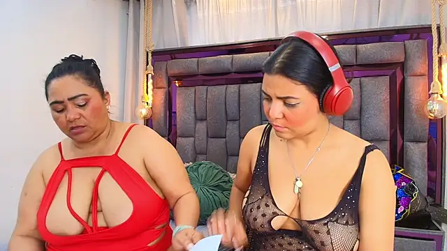 Karina_Mendoza webcam