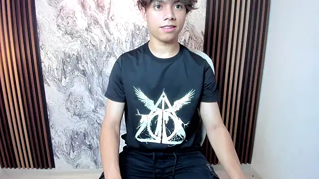 Honeymoon_sariel webcam