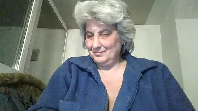 ExquisiteMature webcam