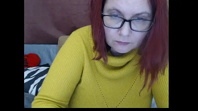 PlayfullMature webcam