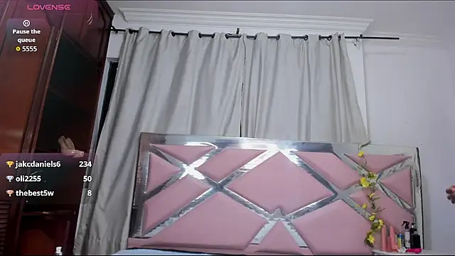 Hillarytonsonx webcam