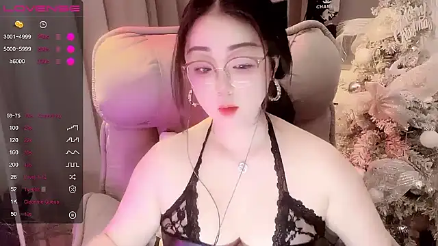 Monica-666888- webcam