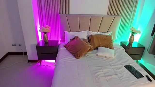 Victoria_Beaumont webcam