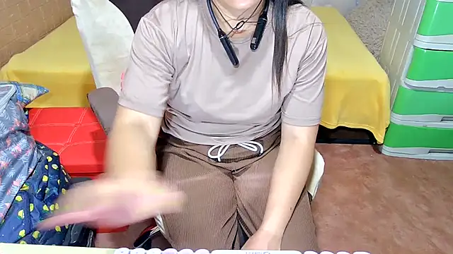 Filipina_Desire webcam