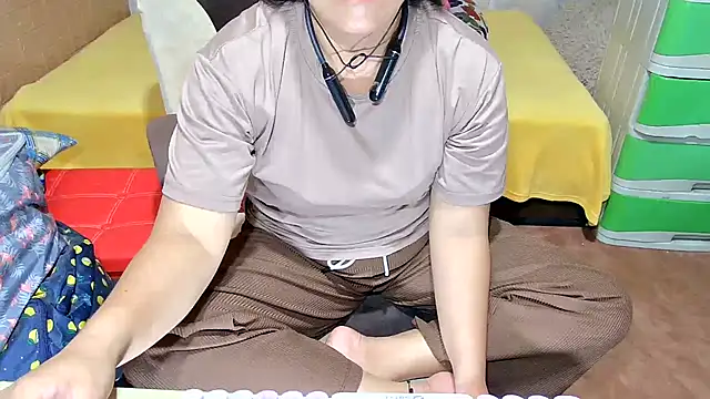 Filipina_Desire webcam