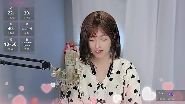 美女Tw_Sexynn在线直播