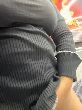 Miss_Bella_Flame webcam