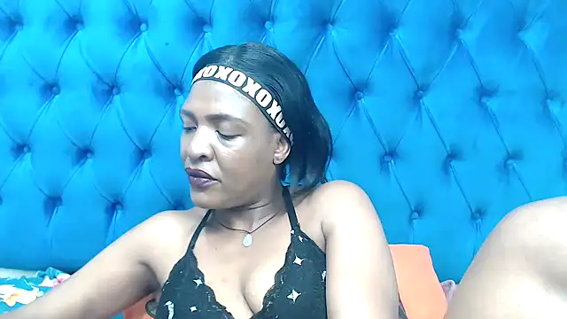 spicyqueenxxxx - SpicyQueenxxxx's free webcam - UK Sex Cams