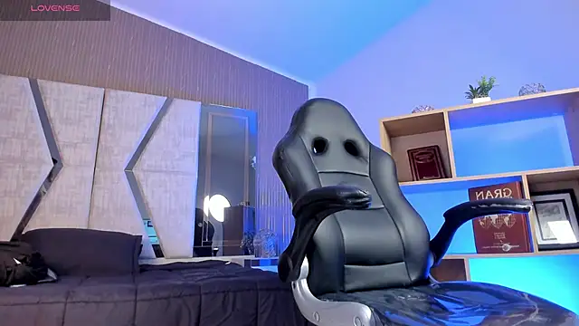 axel_grey_ - Axel_grey_'s free webcam - UK Sex Cams