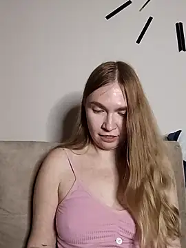 kisavixen - KisaVixen's free webcam - UK Sex Cams