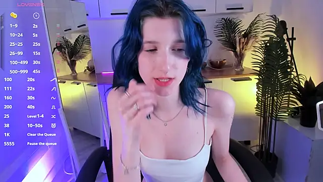 lil_melanie_ - Lil_Melanie_'s free webcam - UK Sex Cams