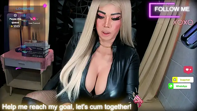 HugeMagnificent11inCock webcam