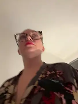 FemDom_RubyKnightXXO webcam