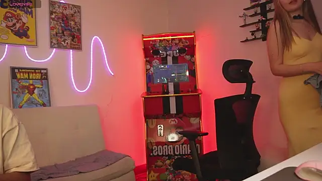 tommy_and_sophie webcam