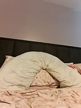 TheUntamedWifex webcam