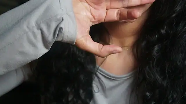 -AyeshaSinghania- webcam