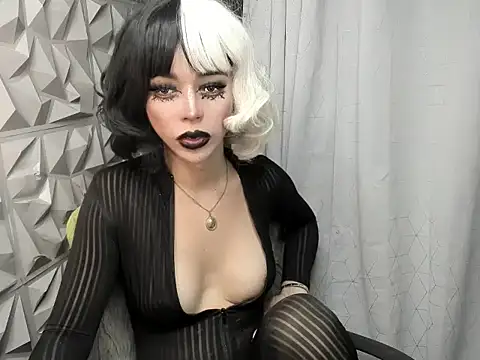 janecomander - Janecomander's free webcam - UK Sex Cams