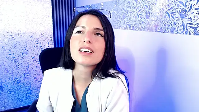 MiaVelasquez01 webcam