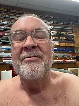 jcaspen (M grandpa) - 10000 token for medical bill