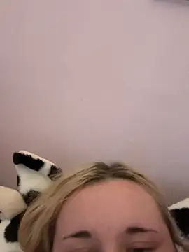 imawhorenslut19 webcam