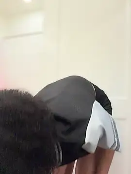 FerrariFrench live sex cam