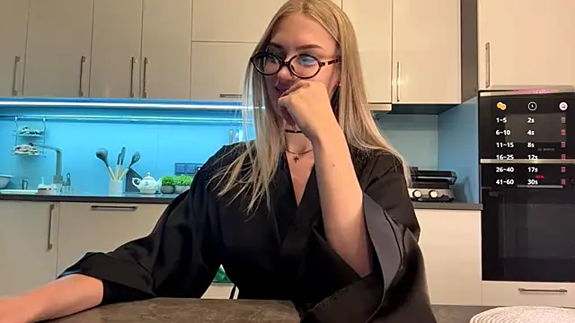 SoftnessMila webcam