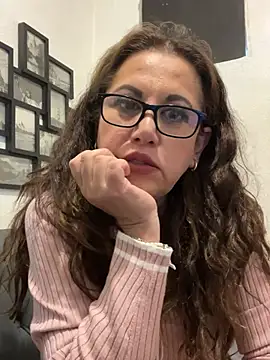 MirandaLatinaLovely webcam