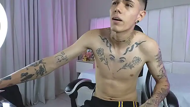 Tommy_valverde webcam