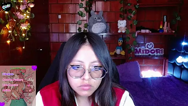 MidoriQuiinn webcam