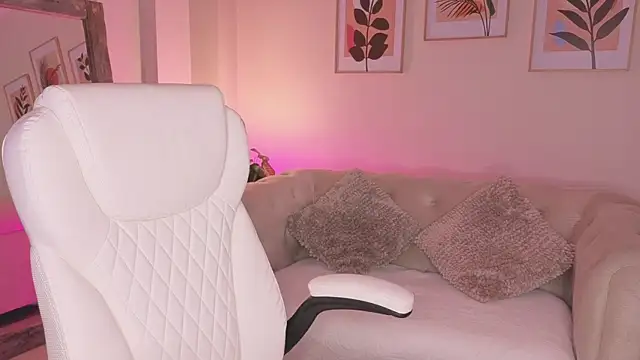 DahianaWalcott webcam