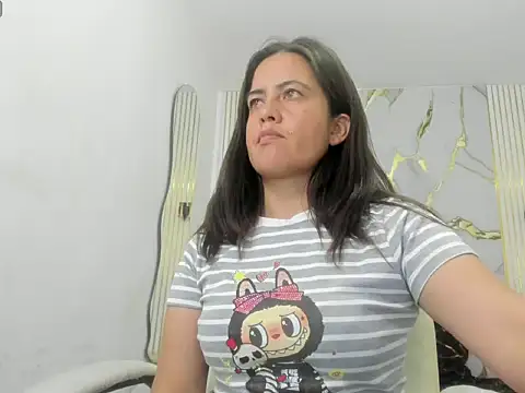 kathina_giraldo webcam