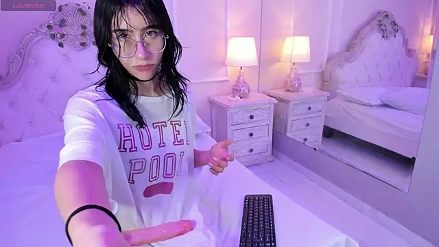 EstherValliere webcam