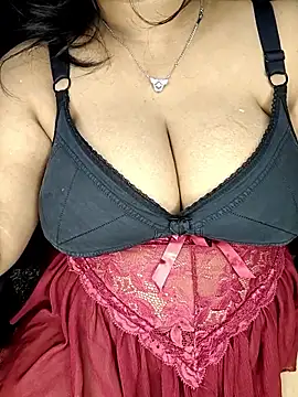 Curvy_Pooja webcam