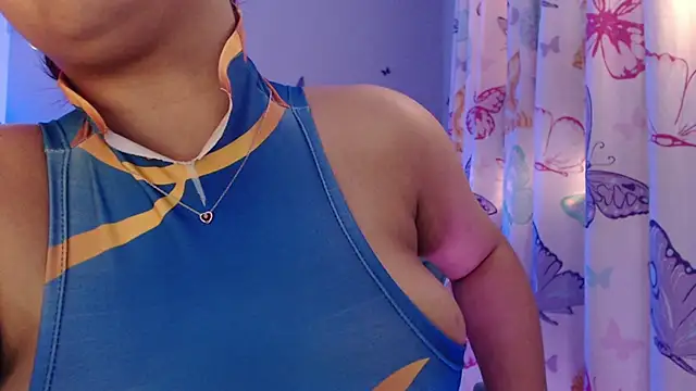 NicolleTaylor webcam