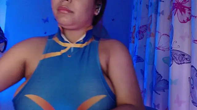 NicolleTaylor webcam