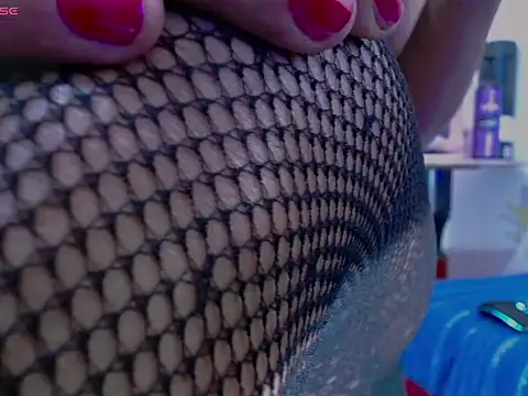 AntonetteBigCock webcam