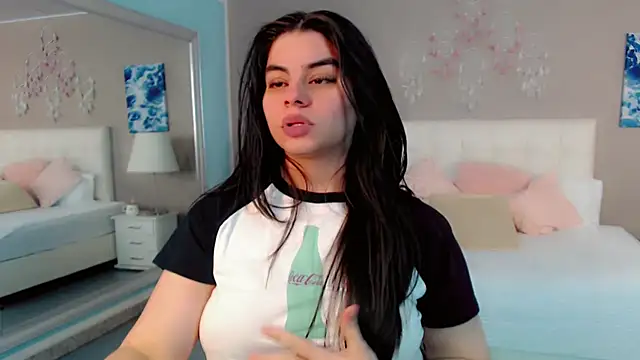 _Maddison_Ivanova_ webcam